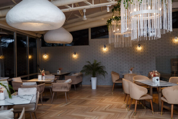 shutterstock_1917853202